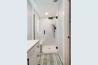 1070 Cardinal Lane, Paris, TX 75460 - Photo 11