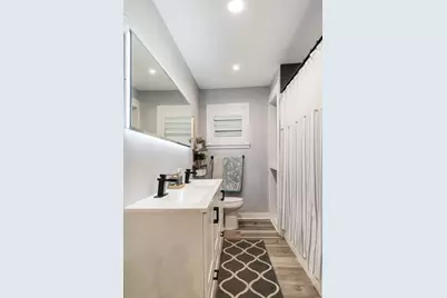 1070 Cardinal Lane, Paris, TX 75460 - Photo 9