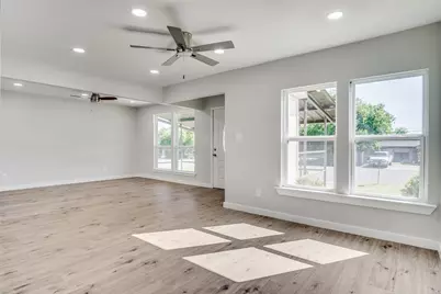 107 N Cherry Lane, Granbury, TX 76048 - Photo 3