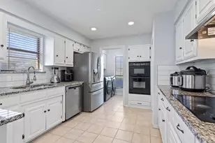 2220 Cedar Cir, Carrollton, TX 75006 - Photo 7