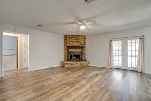 1213 S Rusk St, Weatherford, TX 76086 - Photo 5