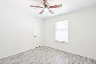 6702 Valley Branch Dr, Arlington, TX 76001 - Photo 19