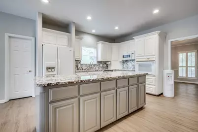 500 Navajo Court, Runaway Bay, TX 76426 - Photo 7