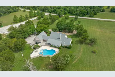 500 Navajo Court, Runaway Bay, TX 76426 - Photo 1