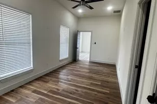 915 E Humbolt St, Fort Worth, TX 76104 - Photo 29