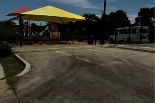 915 E Humbolt St, Fort Worth, TX 76104 - Photo 5