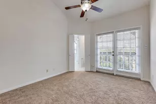 4800 W Lovers Ln, Dallas, TX 75209 - Photo 13