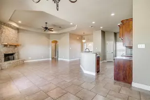 140 Champion Ct, Weatherford, TX 76087 - Photo 7