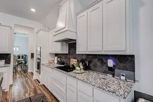 705 Candace Dr, DeSoto, TX 75115 - Photo 17