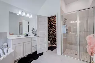 705 Candace Dr, DeSoto, TX 75115 - Photo 23