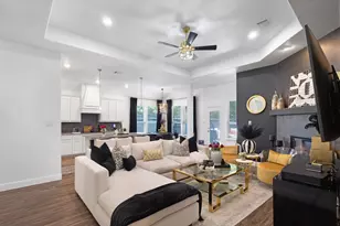 705 Candace Dr, DeSoto, TX 75115 - Photo 13