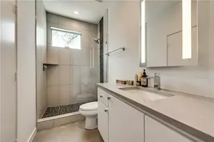 2222 N Prairie Ave, Dallas, TX 75204 - Photo 25