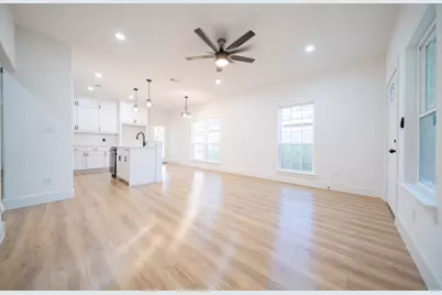 3411 Ladd, Dallas, TX 75212 - Photo 3