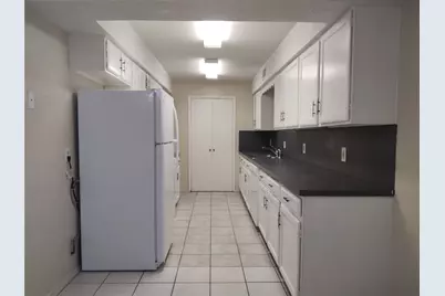 703 E Shady Grove Road, Irving, TX 75060 - Photo 3