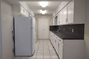 703 E Shady Grove Rd, Irving, TX 75060 - Photo 5