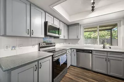 4711 N Prairieview Court, Arlington, TX 76017 - Photo 11