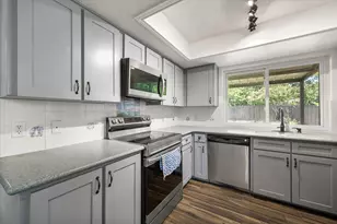 4711 N Prairieview Ct, Arlington, TX 76017 - Photo 11