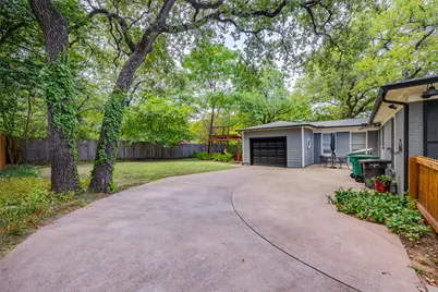 2400 Nottingham Boulevard, Fort Worth, TX 76112 - Photo 19