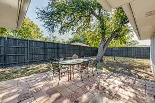 2940 Seymour Dr, Dallas, TX 75229 - Photo 17