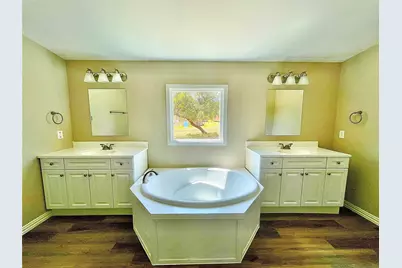 4804 Orange Blossom Street, Granbury, TX 76048 - Photo 7