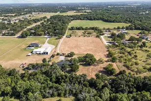 150 Sandlin Ct, Springtown, TX 76082 - Photo 5