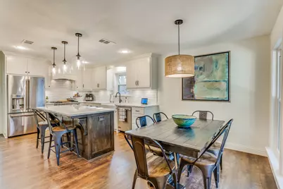 2140 S Winding Creek Drive, Grapevine, TX 76051 - Photo 9