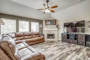 4025 Running Brook Dr, Joshua, TX 76058 - Photo 9