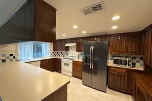 3024 Barrington Pl NE, Arlington, TX 76014 - Photo 11