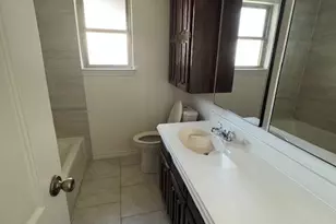 3024 Barrington Pl NE, Arlington, TX 76014 - Photo 9