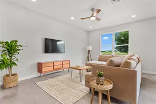 3516 S 4th St, Waco, TX 76706 - Photo 5