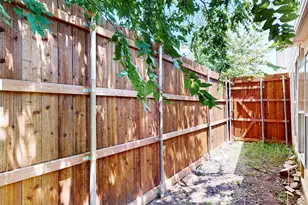 1806 Briar Meadow Dr, Arlington, TX 76014 - Photo 17