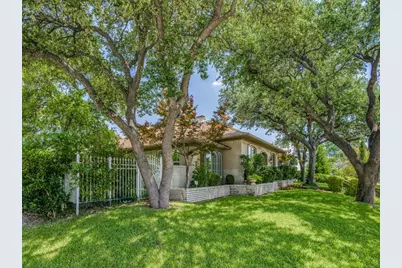 8414 Clover Meadow Drive, Dallas, TX 75231 - Photo 3