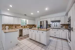 8414 Clover Meadow Dr, Dallas, TX 75231 - Photo 15