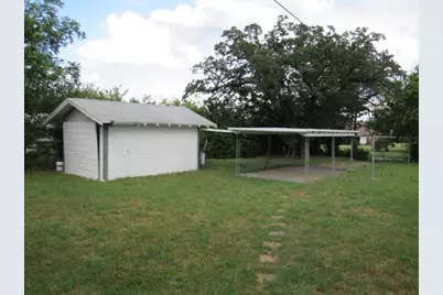 2204 Avenue E, Brownwood, TX 76801 - Photo 15