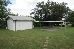 2204 Avenue E, Brownwood, TX 76801 - Photo 15