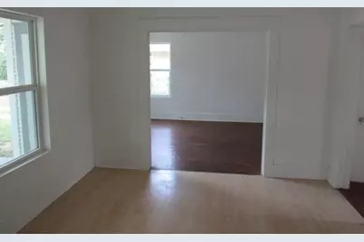 2204 Avenue E, Brownwood, TX 76801 - Photo 5