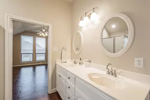 1020 Boscombe Ct, Grand Prairie, TX 75052 - Photo 21