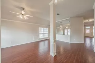 1020 Boscombe Ct, Grand Prairie, TX 75052 - Photo 9