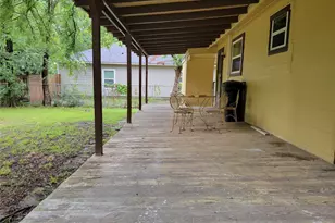 1723 Park St, Commerce, TX 75428 - Photo 9