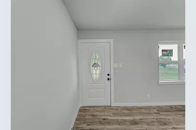 309 E Obuch Street, Valley View, TX 76272 - Photo 3