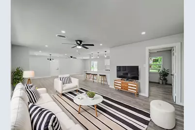 309 E Obuch Street, Valley View, TX 76272 - Photo 7