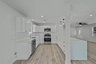 309 E Obuch St, Valley View, TX 76272 - Photo 11