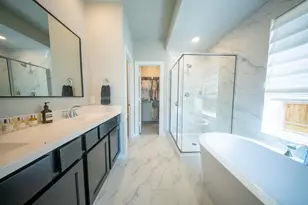 1800 Pelham Dr, Aubrey, TX 76227 - Photo 5