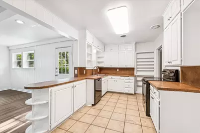 4011 Austin Avenue, Waco, TX 76710 - Photo 11