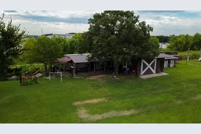 111 Diamond Ridge Lane, Weatherford, TX 76087 - Photo 5