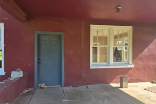 1100 E Walker St, Breckenridge, TX 76424 - Photo 3