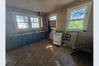 1100 E Walker Street, Breckenridge, TX 76424 - Photo 7