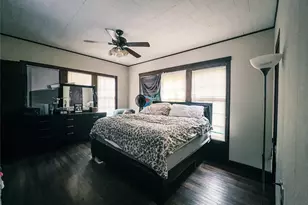 217 Polk St, Gilmer, TX 75644 - Photo 9