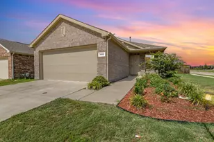 2802 Highgarden Trl, Crandall, TX 75114 - Photo 1