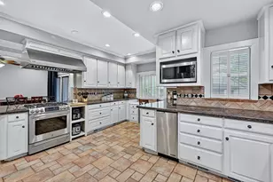 625 S Denton St, Gainesville, TX 76240 - Photo 9